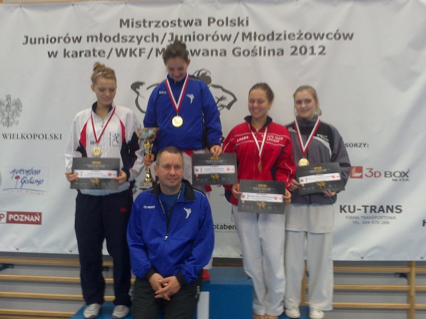 Świetny występ zawodników Bonsai UKS Dwójka w Młodzieżowych Mistrzostwach Polski w karate