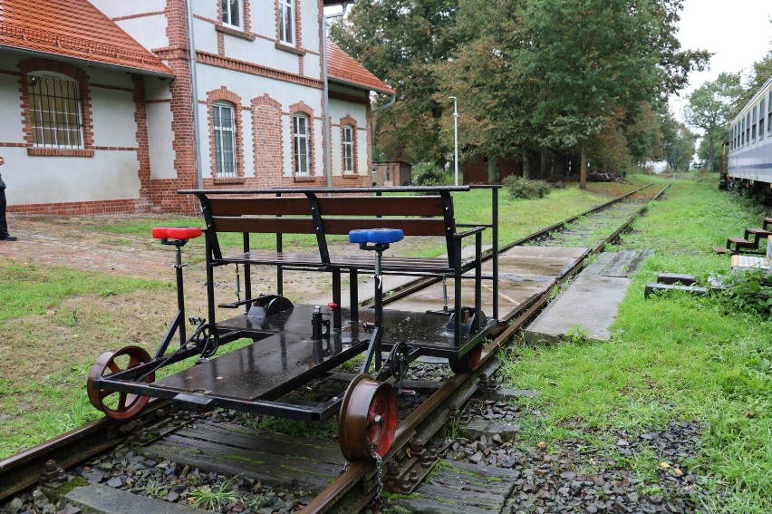 Linia kolejowa prowadząca z Grodziska do Kościana, z której...