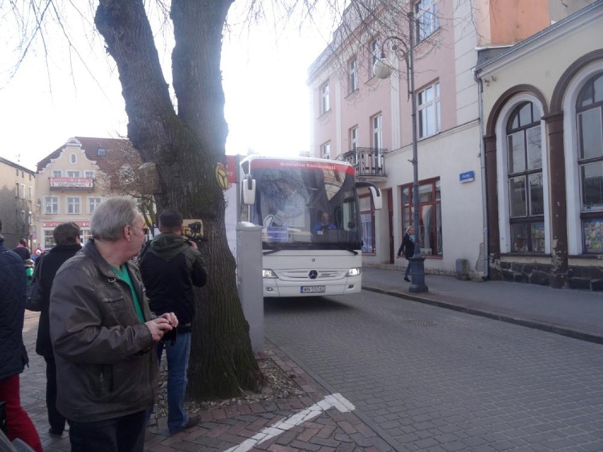 Kampania prezydencka zawitała do naszego powiatu. Dzisiaj przyjechał Bronkobus