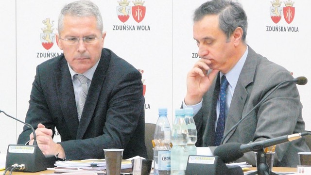 Prezydent Piotr Niedźwiecki i wiceprezydent Krzysztof Jędrzejewski mają dylemat, kogo powołać na sekretarza