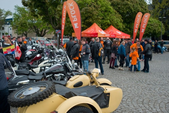 Płock miastem przyjaznym motocyklistom. Dziś rozpoczęła się akcja przed teatrem