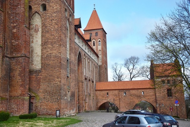 Podczas tegorocznej Nocy Muzeów zaplanowano spacer wokół murów zamku oraz katedry