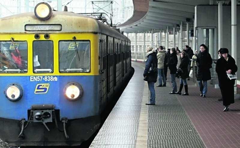 Kolejki SKM opóźnione, wykoleił się tramwaj