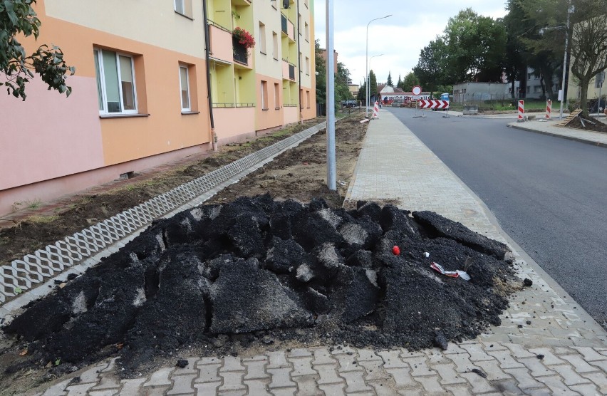 Jest już niemal gotowa ulica Cicha na Plantach, po wymianie...