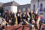Zapusty Radomsko 2014: Barwny korowód na ulicach miasta i przedstawienie w MDK [ZDJĘCIA]
