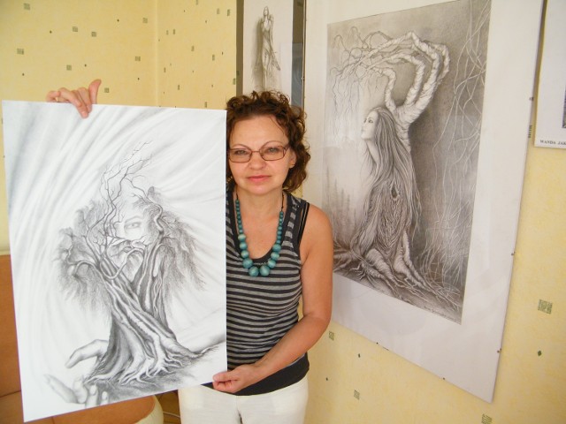 Wanda Jakubowska z Żor rysuje drzewa, kobiety i architekturę
