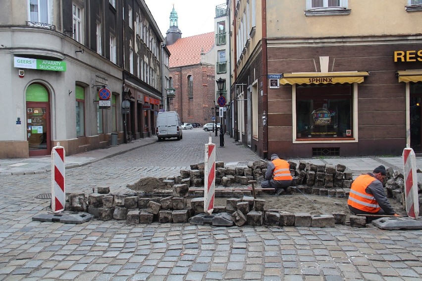 Drogowcy prowadzą roboty na ul. Śródmiejskiej w Kaliszu