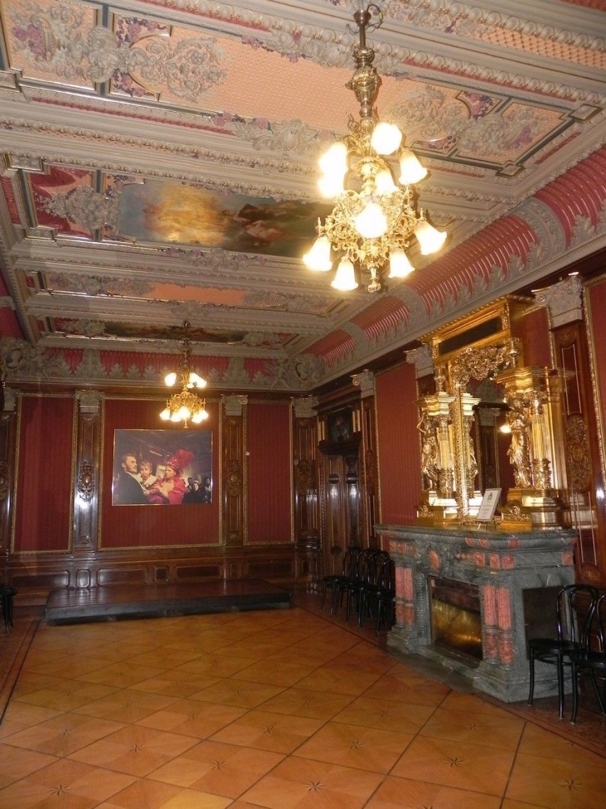 Wnętrza pałacu zagrały w wielu polskich produkcjach...