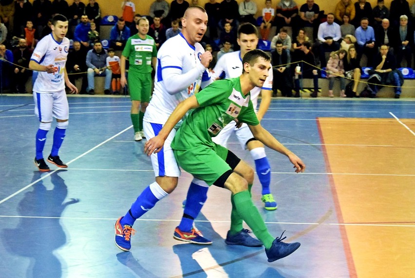 II liga futsalu: BestDrive Futsal Piła wyraźnie pokonał lidera z Mosiny! Zobaczcie zdjęcia z tego meczu