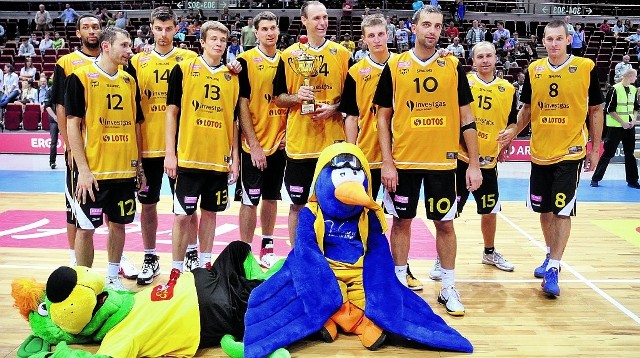 Koszykarze sopockiego Trefla są w tym roku mocni. Jeśli ominą ich kontuzje, mają szansę zdobyć medal mistrzostw Polski.