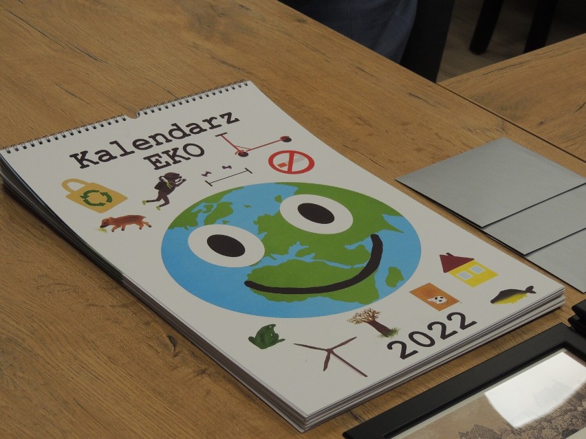 Miasto wydało kalendarz ekologiczny na rok 2022. Autorkami uczennice SP3 w Wągrowcu!