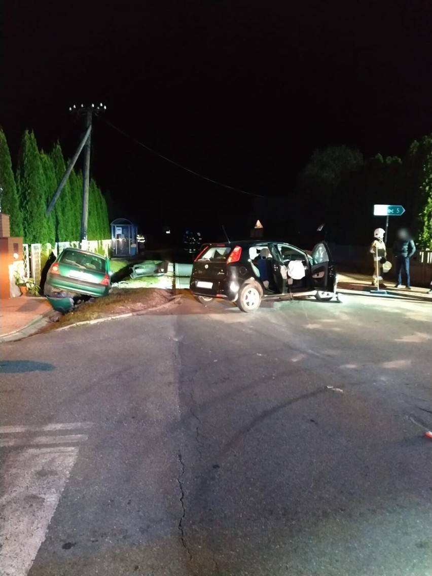 W Prądzewie (gmina Rusiec) zderzyły się dwa samochody