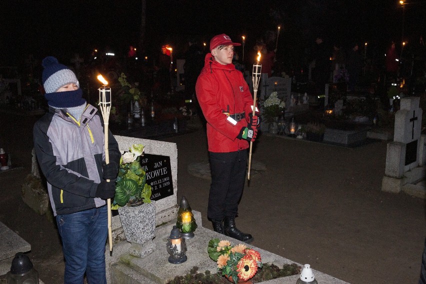 Lokalna inicjatywa na cmentarzu w Luboszu. Obchody rocznicy Powstania