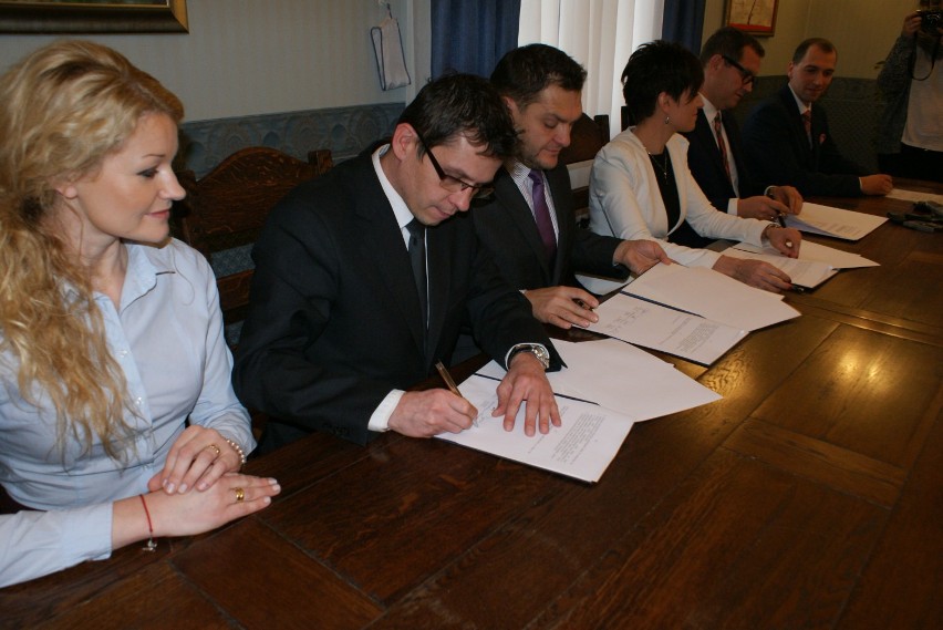W kaliskim ratuszu podpisano umowę koalicyjną