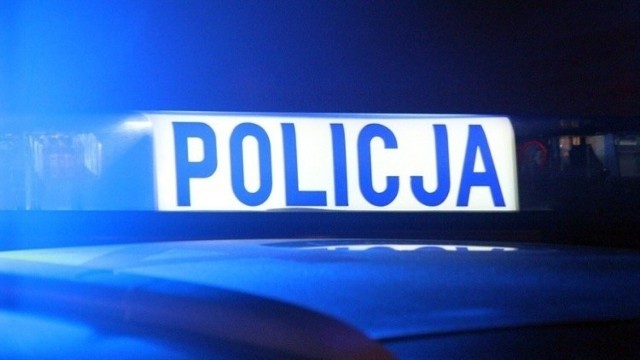 Policjanci zwrócili uwagę na osobowego volkswagena passata, który został wprowadzony w poślizg na ulicy Czołgistów w Bydgoszczy.