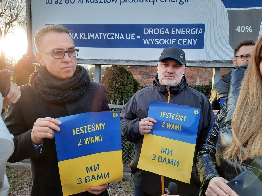 Członkowie PO i Ukraińcy zapraszają na wiec solidarności. "Oczekujemy realnych działań" FILM