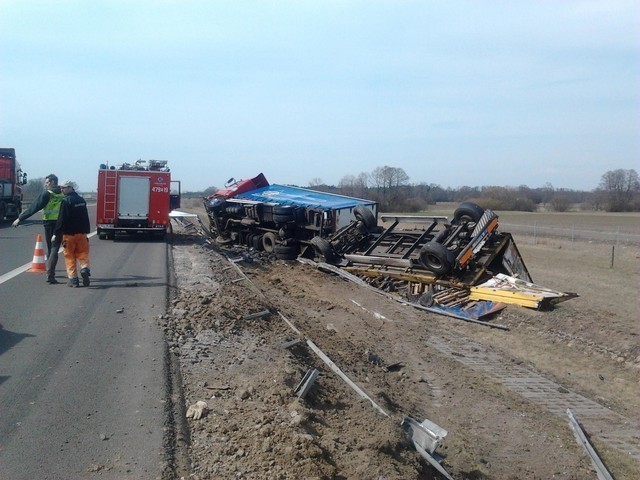 Wypadek na autostradzie A2 w Policach