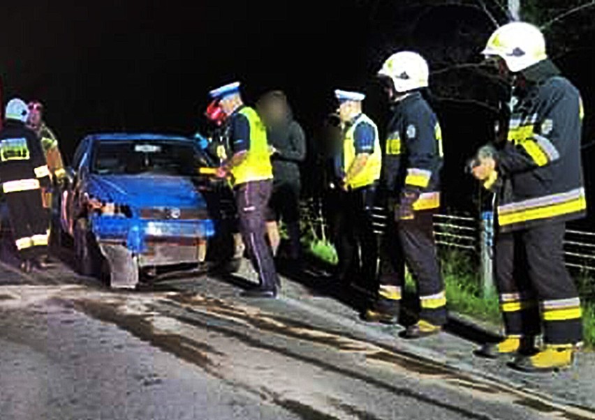 Nocny wypadek na DK 28. W Gruszowcu dachował samochód osobowy