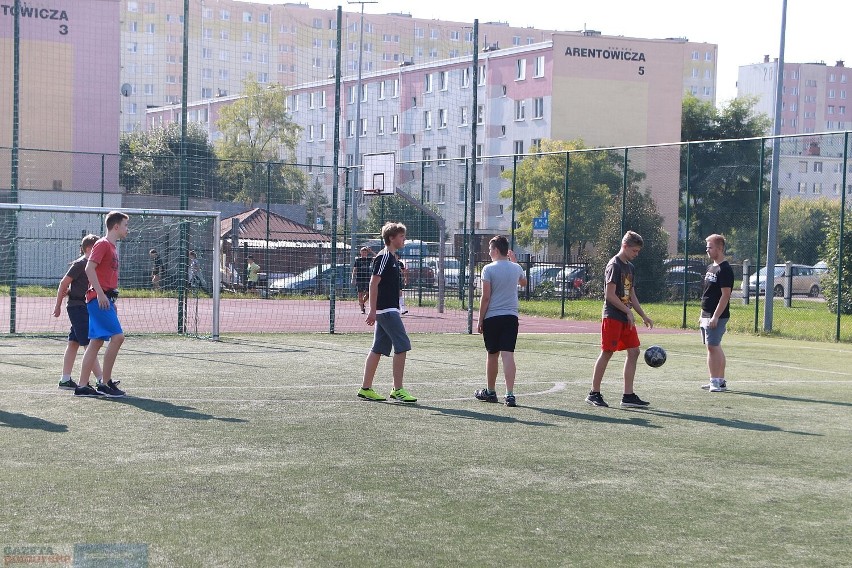 Narodowy Dzień Sportu na orliku i SP nr 7 przy ul....