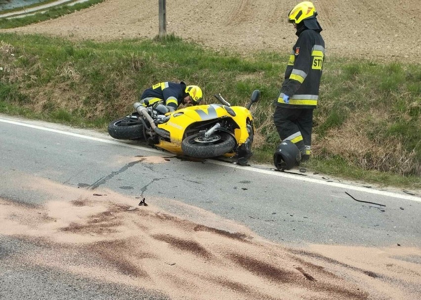 Dwa motocykle zderzyły się na drodze powiatowej w Janczowej...