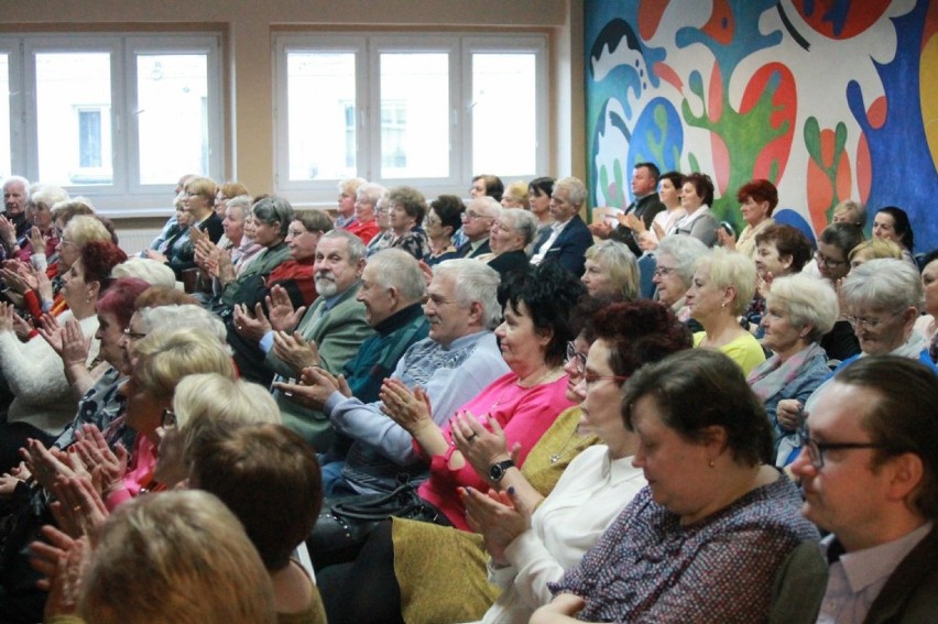 Dzień kobiet w krotoszyńskiej bibliotece [ZDJĘCIA]