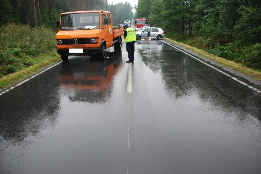 Wypadek na trasie Piasek-Sośnica