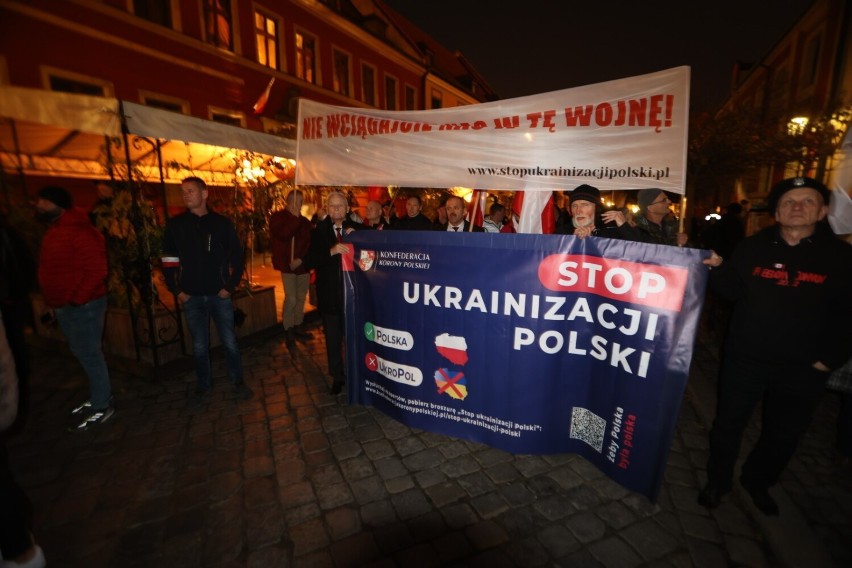 Marsz Polaków we Wrocławiu Wyruszył po godz. 16 z placu...