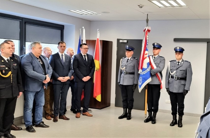 Pożegnanie ze służbą komendanta powiatowego policji w Poddębicach. Inspektor Krzysztof Kotkowski odszedł na emeryturę ZDJĘCIA