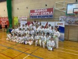 Pierwszy start Kieleckiego Klubu Sportowego Karate od roku. Sukces na zawodach w Turku i 20 medali [ZDJĘCIA]