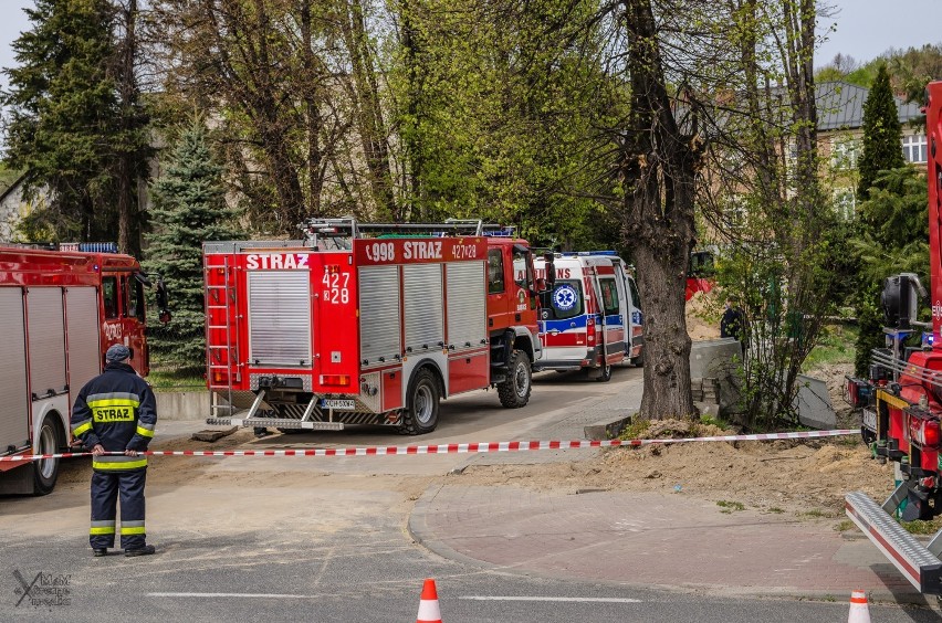 Śmiertelny wypadek na ul. Gołąba w Babicach. Mężczyzna zginął zasypany w wykopie