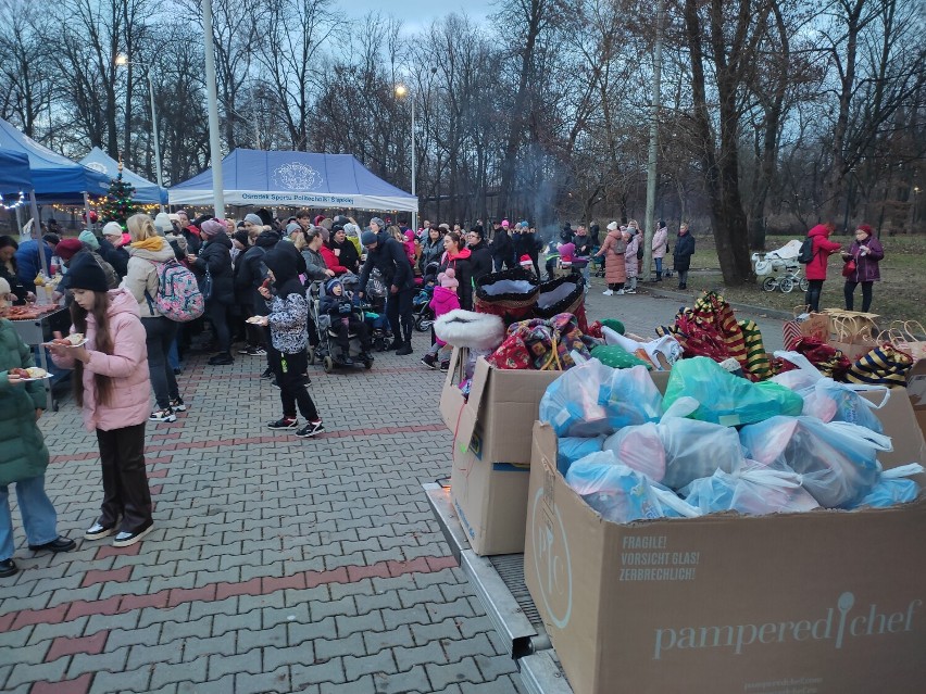 Dary dla uchodźców z Ukrainy przekazane przez fundację z...