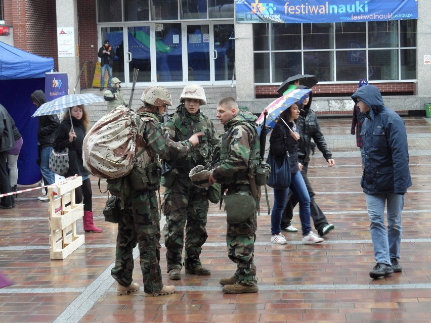 Jarmark Wiedzy na Bankowej na zakończenie 7. Studenckiego Festiwalu Nauki