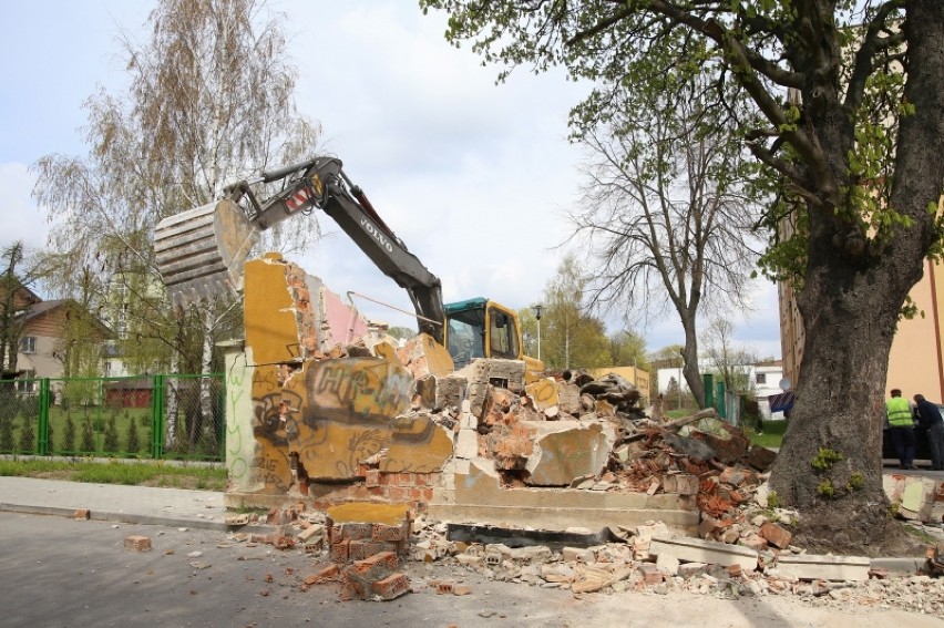 Trwa remont wjazdu do szpitala w Siemiatyczach