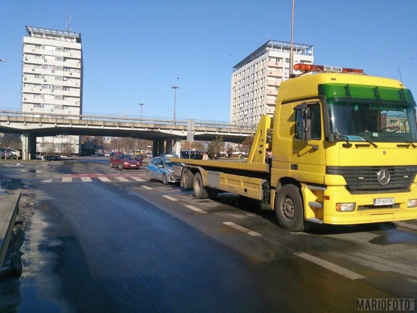 Do kolizji na placu Konstytucji 3 Maja w Opolu doszło około...