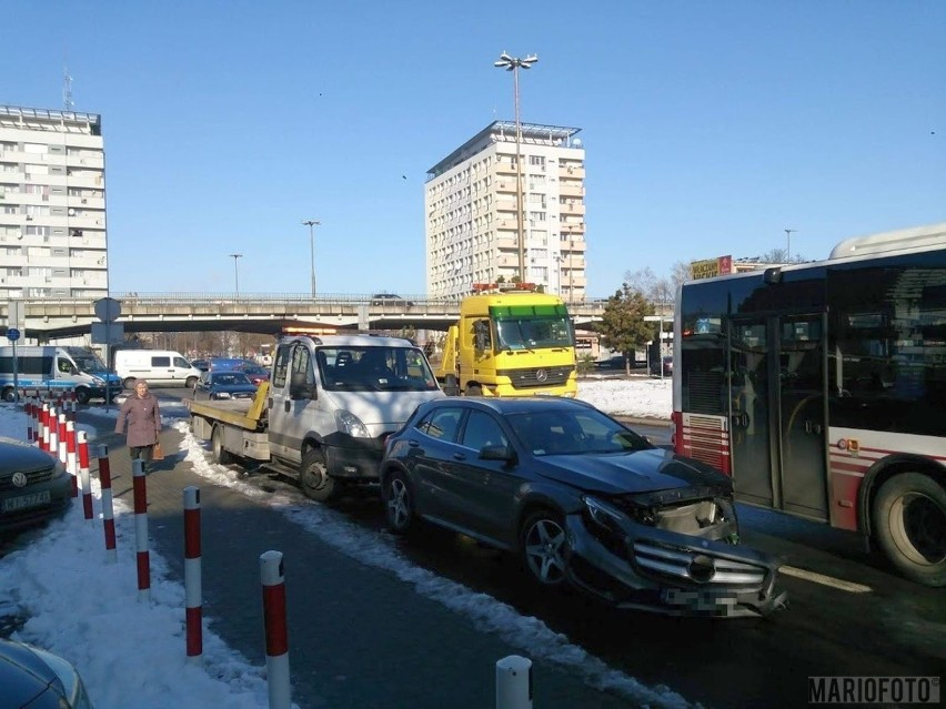 Do kolizji na placu Konstytucji 3 Maja w Opolu doszło około...