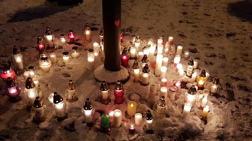 Wejherowianie uczcili pamięć tragicznie zmarłego prezydenta Gdańska Pawła Adamowicza [ZDJĘCIA, WIDEO]