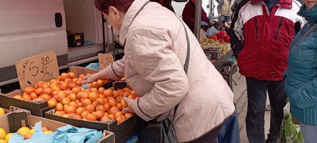Zobacz ceny owoców i warzyw na targu w Jędrzejowie w czwartek, 13 kwietnia >>>