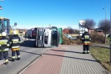 Ciężarówka z odpadami przewróciła się w Rybniku - Kłokocinie ZDJĘCIA