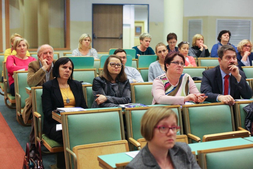 Reforma edukacji na Pomorzu. Kurator oświaty spotkała się z nauczycielami i rodzicami [ZDJĘCIA]