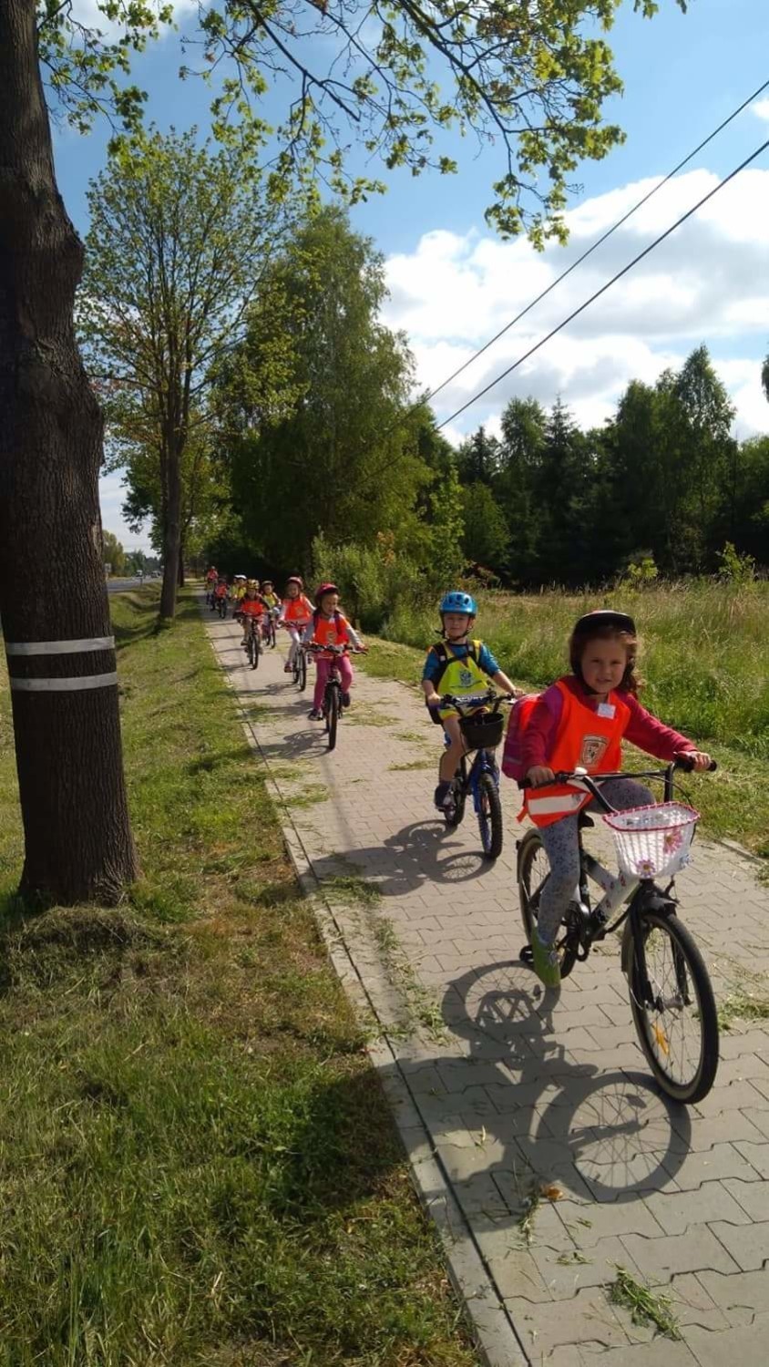 Udany rajd rowerowy nowotomyskich przedszkolaków