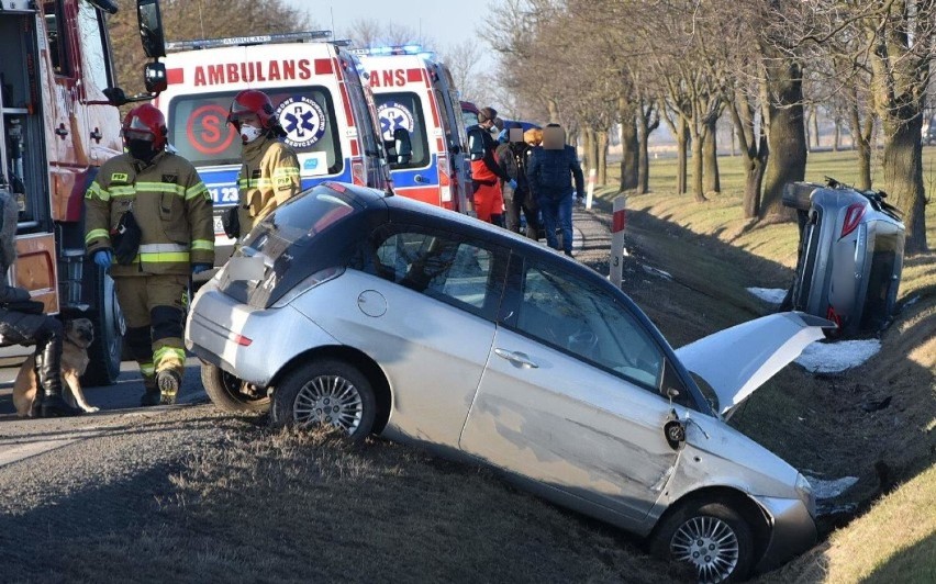 Wypadek z udziałem trzech samochodów na DK 55 za Tragaminem...