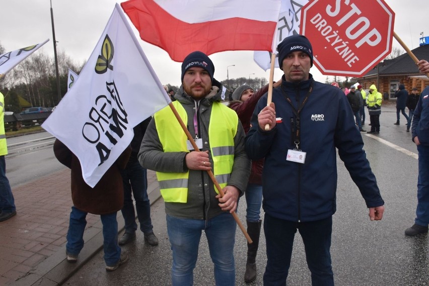 W powiecie aleksandrowskim rolnicy protestowali na DK 91 na...