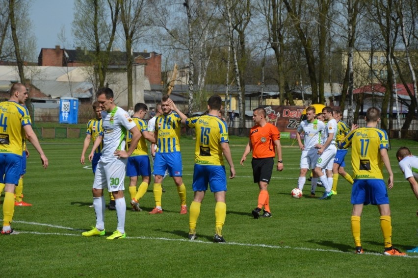 III liga piłki nożnej: Lechia - Tur Bielsk Podlaski 3:0