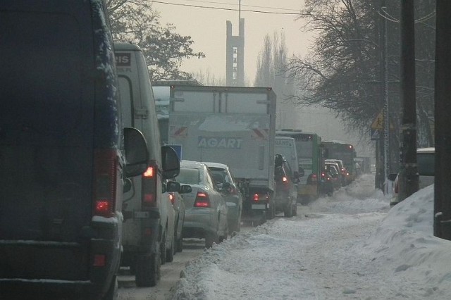 Tak zakorkowana była dzisiaj ul. Naramowicka