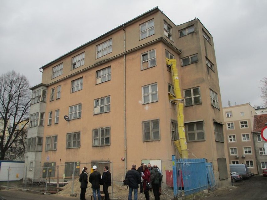 Hotel innowacji społecznej powstaje w budynku byłego komisariatu na Kartuskiej [ZDJĘCIA]