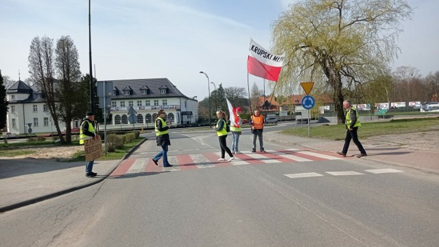 Mieszkańcy gminy Krupski Młyn zablokowali wjazd na drogi powiatowe w gminie. Wszystko w ramach protestu.
