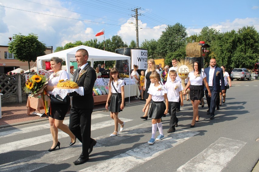 Dożynki gminno-parafialne odbyły się w Wygiełzowie, 3...