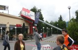 Gdynia: Słup reklamowy runął na dach baru KFC. Właścicielowi terenu grozi nawet 5 lat więzienia
