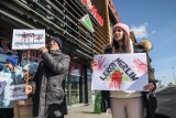 Gdańsk. "Twoje zakupy pomogą zabijać". W Oliwie odbył się protest przeciwko działalności spółki Leroy Merlin w Rosji