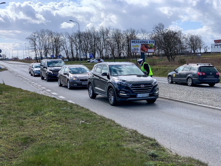 Koronawirus w powiecie puckim: akcja policji i Straży Granicznej  we Władysławowie